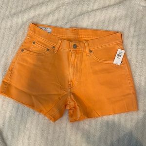 Low Stride Shorts with Washwell (GAP) size 28(6R) Orange Neon Coral NWT!